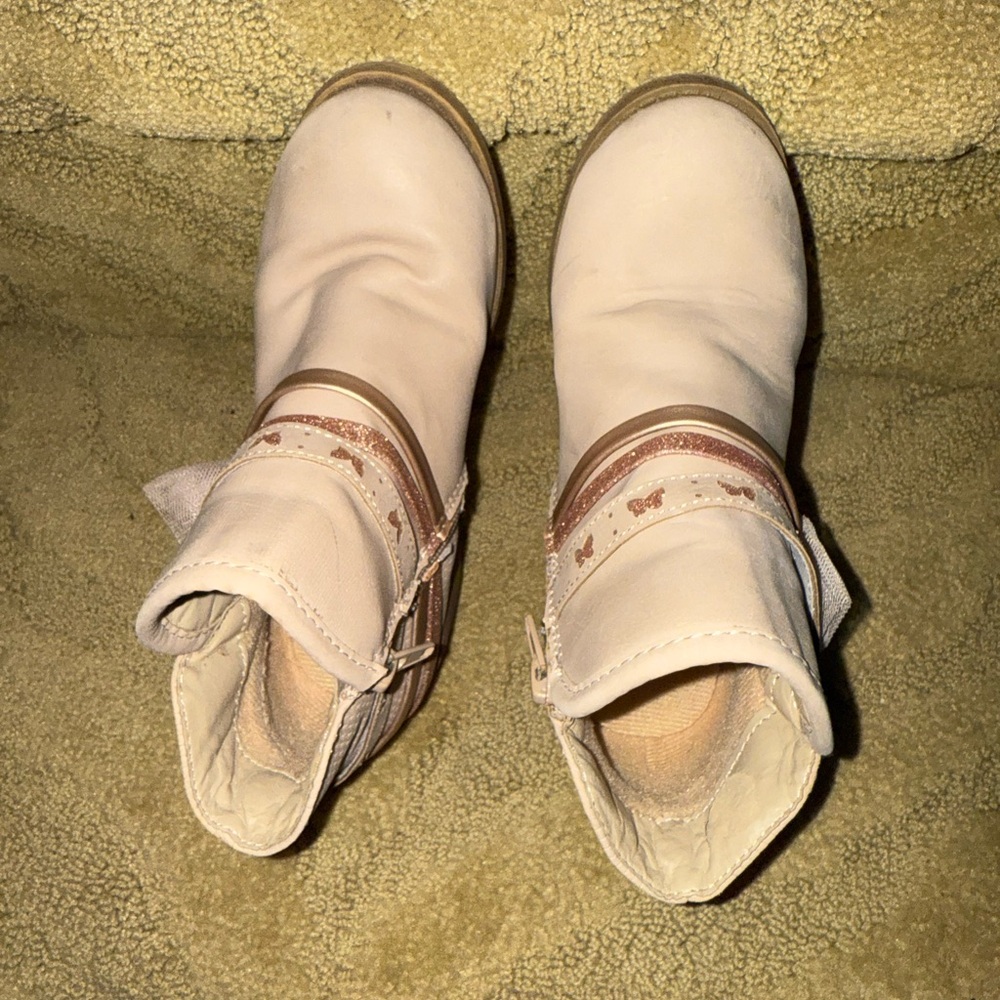 Girls Elegant Cream Ankle Booties girls size 13